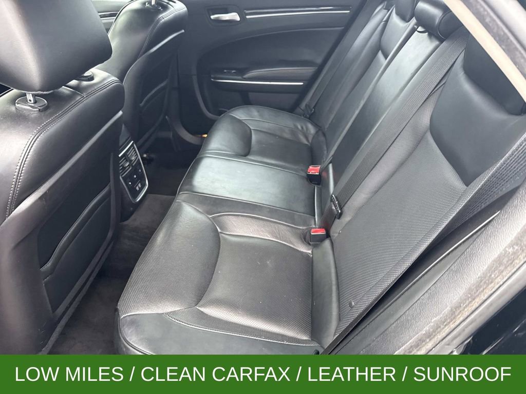 Used 2016 Chrysler 300 C image 15