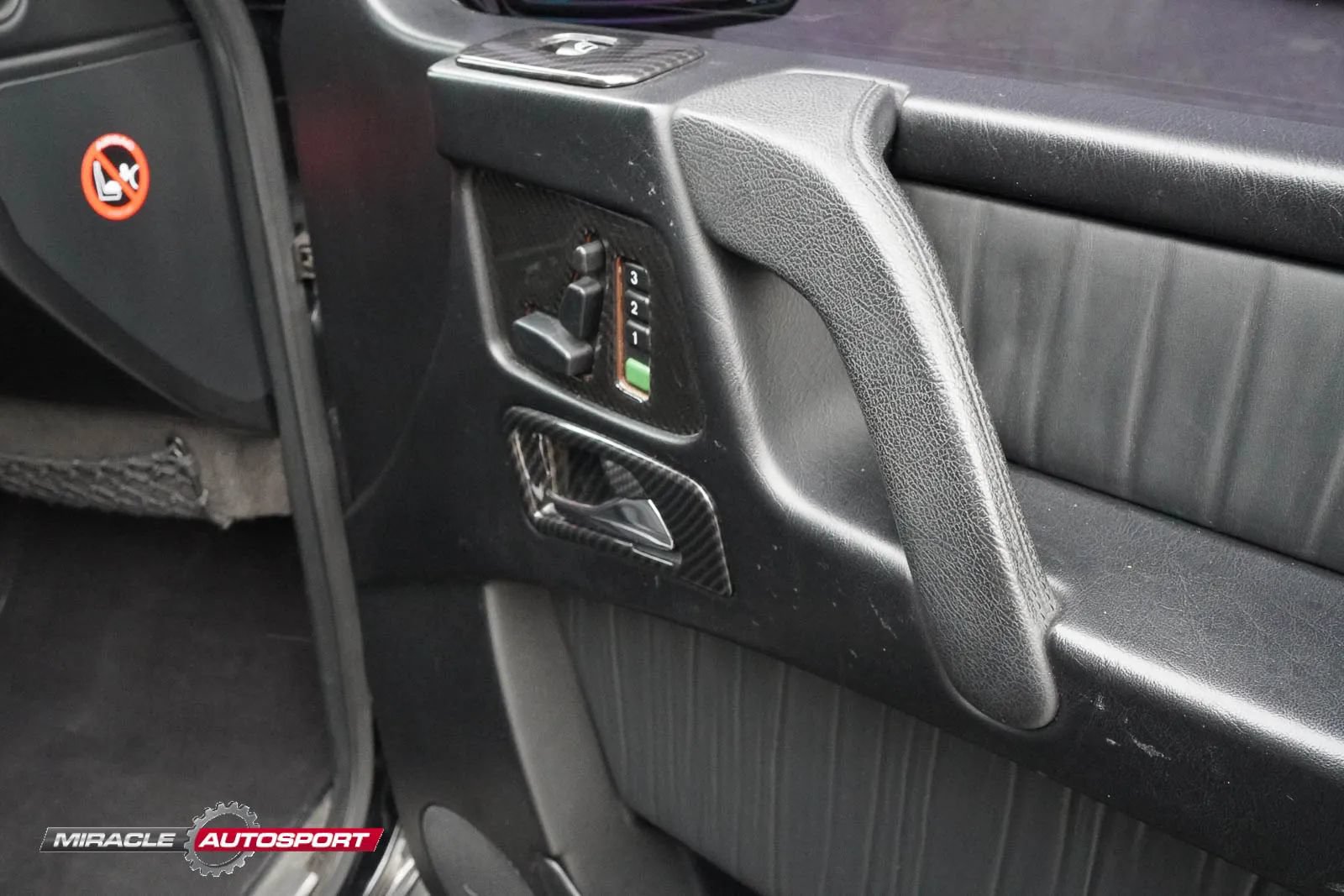 Used 2009 Mercedes-Benz G 55 AMG 4MATIC image 30