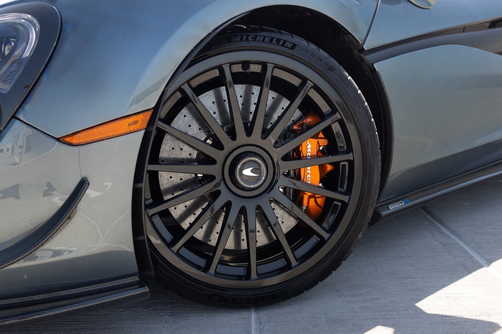 Used 2020 McLaren 620R RWD image 11
