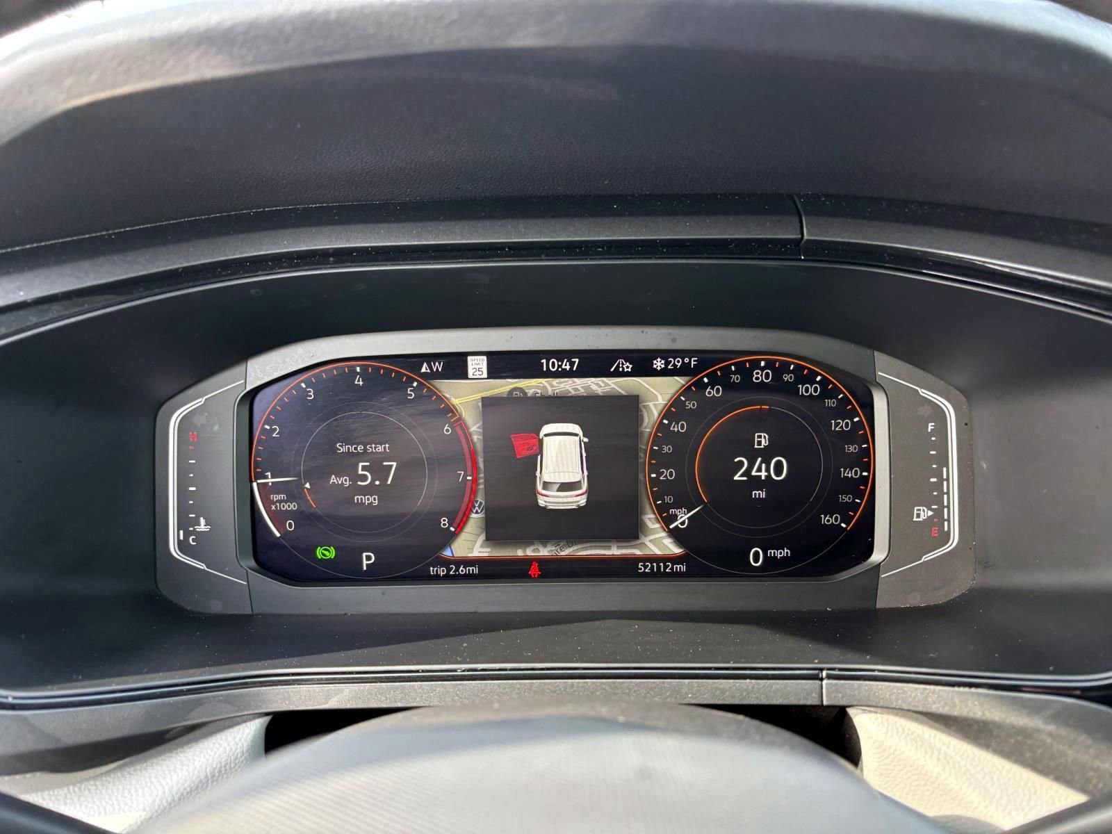 Used 2023 Volkswagen Taos SEL image 15