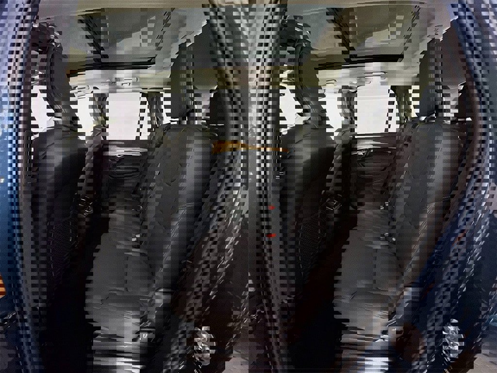 Certified 2025 Volvo XC90 B6 Core image 25