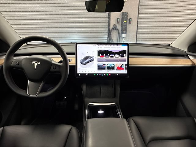 Used 2023 Tesla Model Y Long Range AWD/4WD image 12