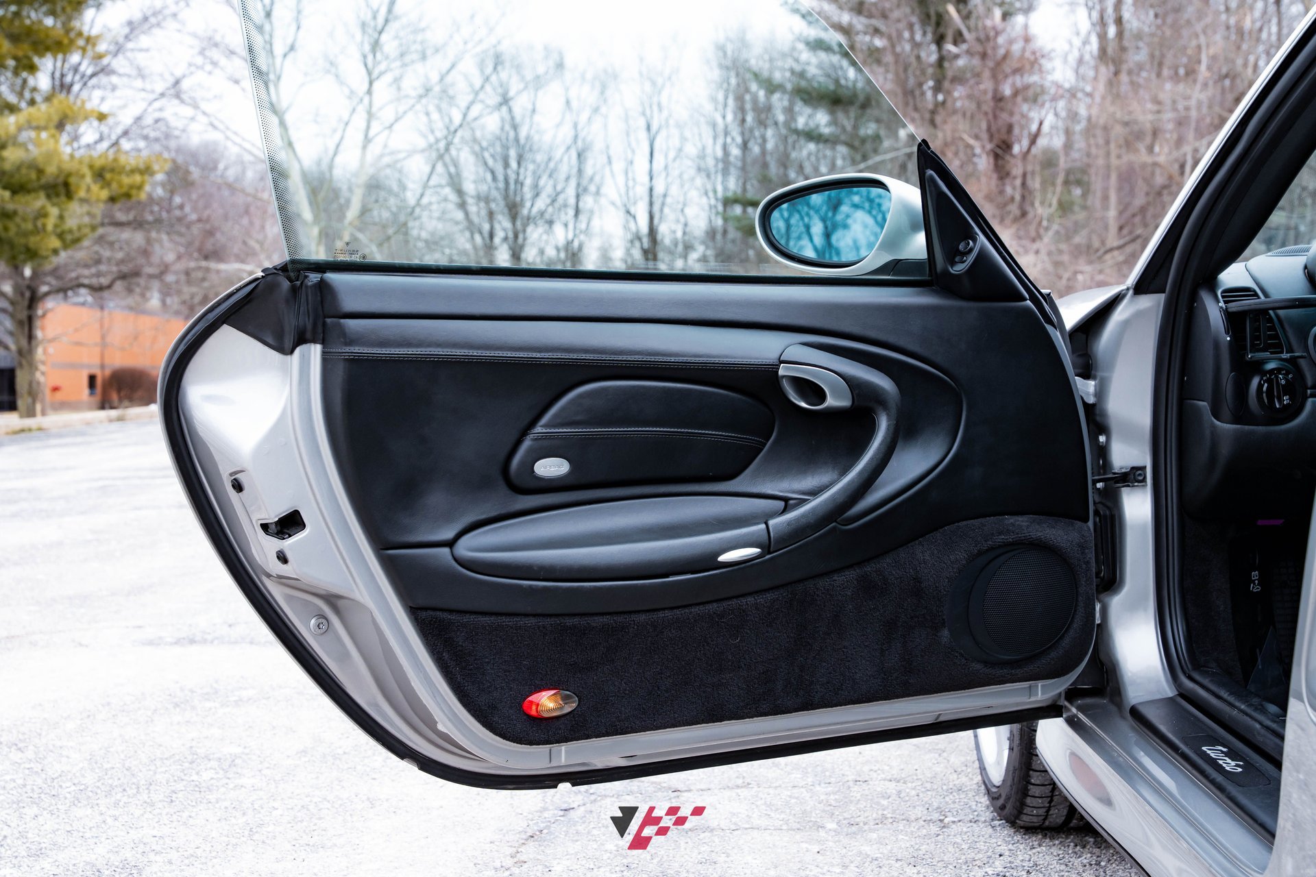 Used 2001 Porsche 911 Turbo image 16