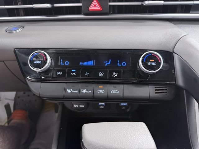 Used 2023 Hyundai Elantra SEL FWD image 24