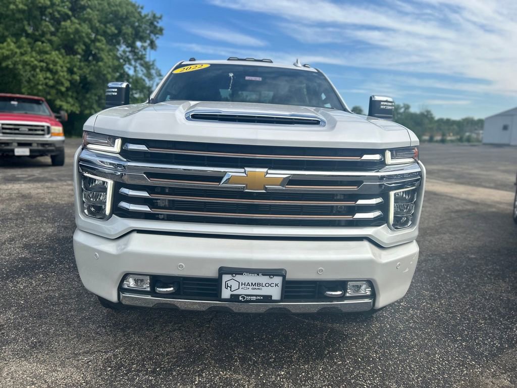 Used 2022 Chevrolet Silverado 3500 High Country w/ LPO, Hitch Package AWD/4WD image 2