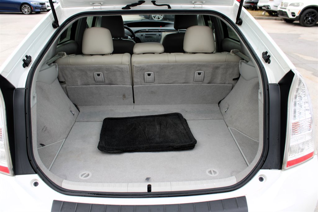 Used 2011 Toyota Prius Five image 30