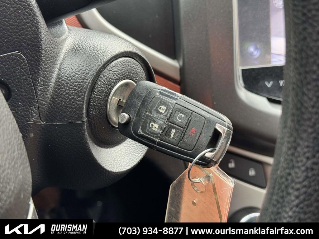 Used 2015 Chevrolet Sonic LT image 24