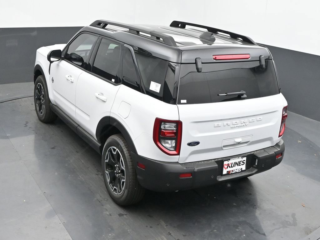 New 2025 Ford Bronco Sport Outer Banks w/ Outer Banks Tech Package+ image 40