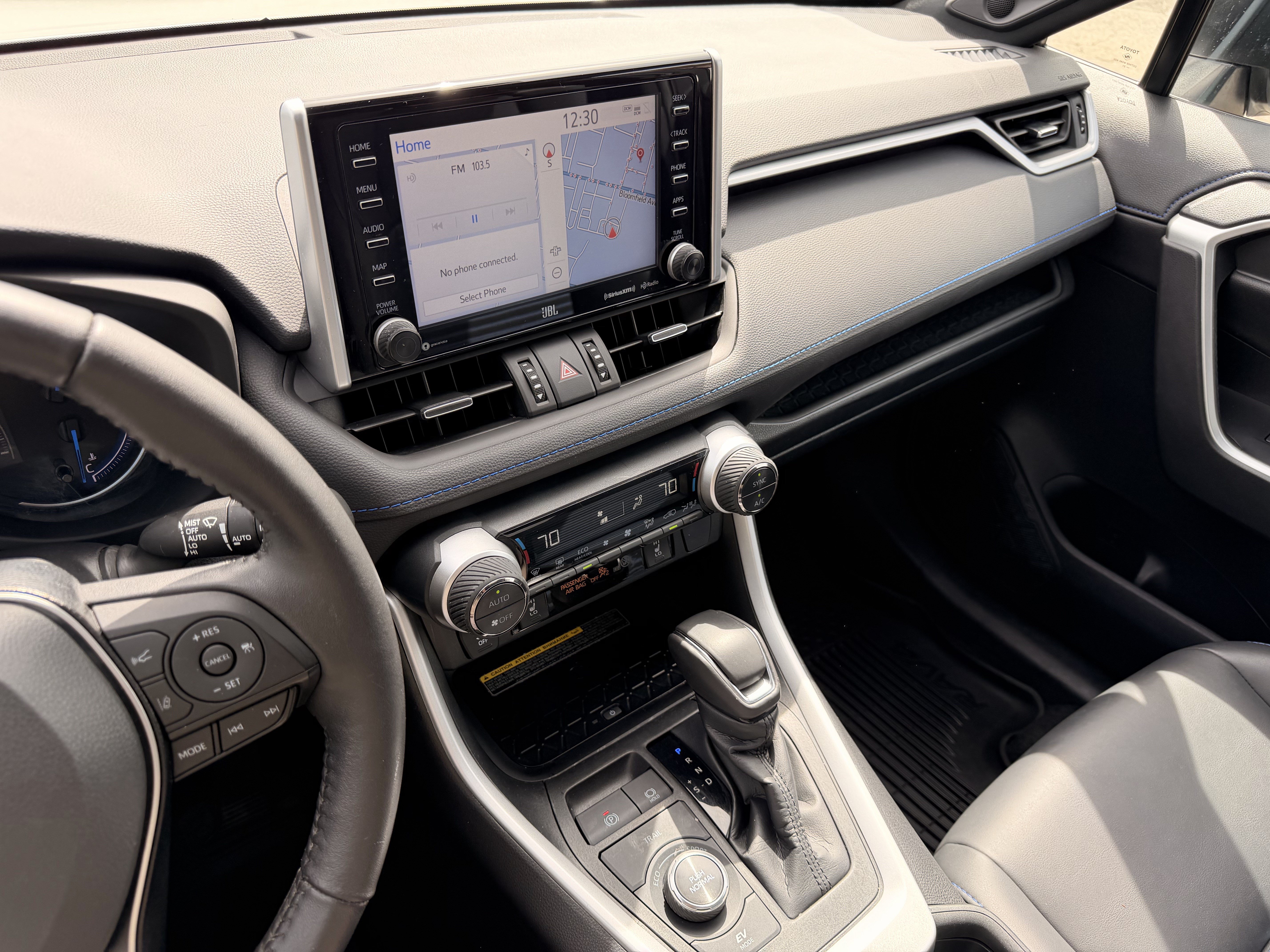 Used 2021 Toyota RAV4 XSE AWD/4WD image 18