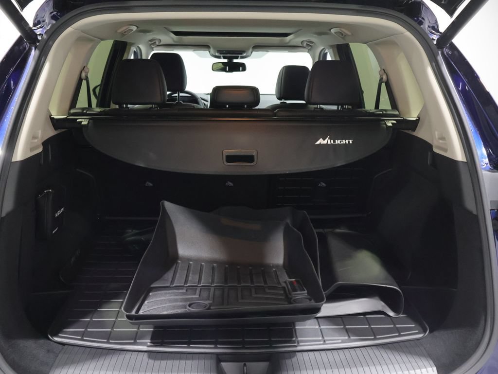 Used 2025 Nissan Rogue Platinum w/ Platinum Premium Package AWD/4WD image 5