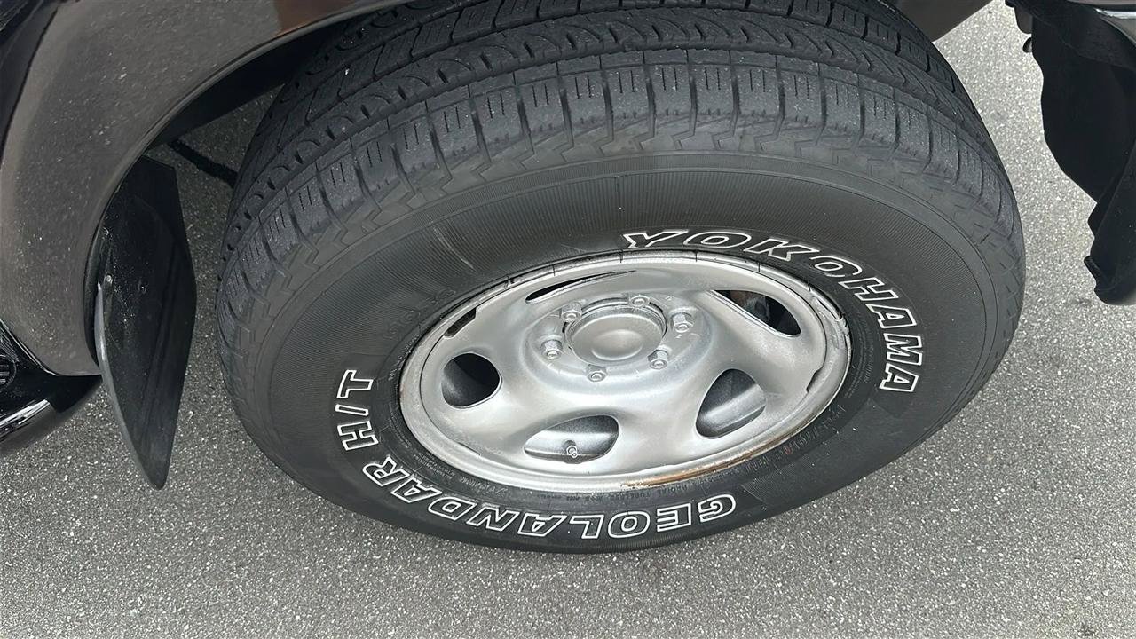 Used 2006 Toyota Sequoia SR5 AWD/4WD image 20