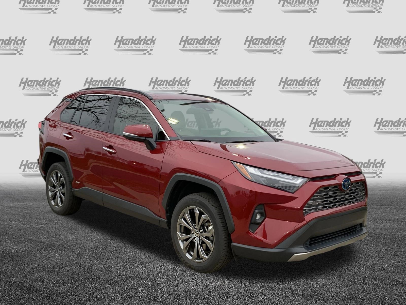 Used 2023 Toyota RAV4 Limited image 2