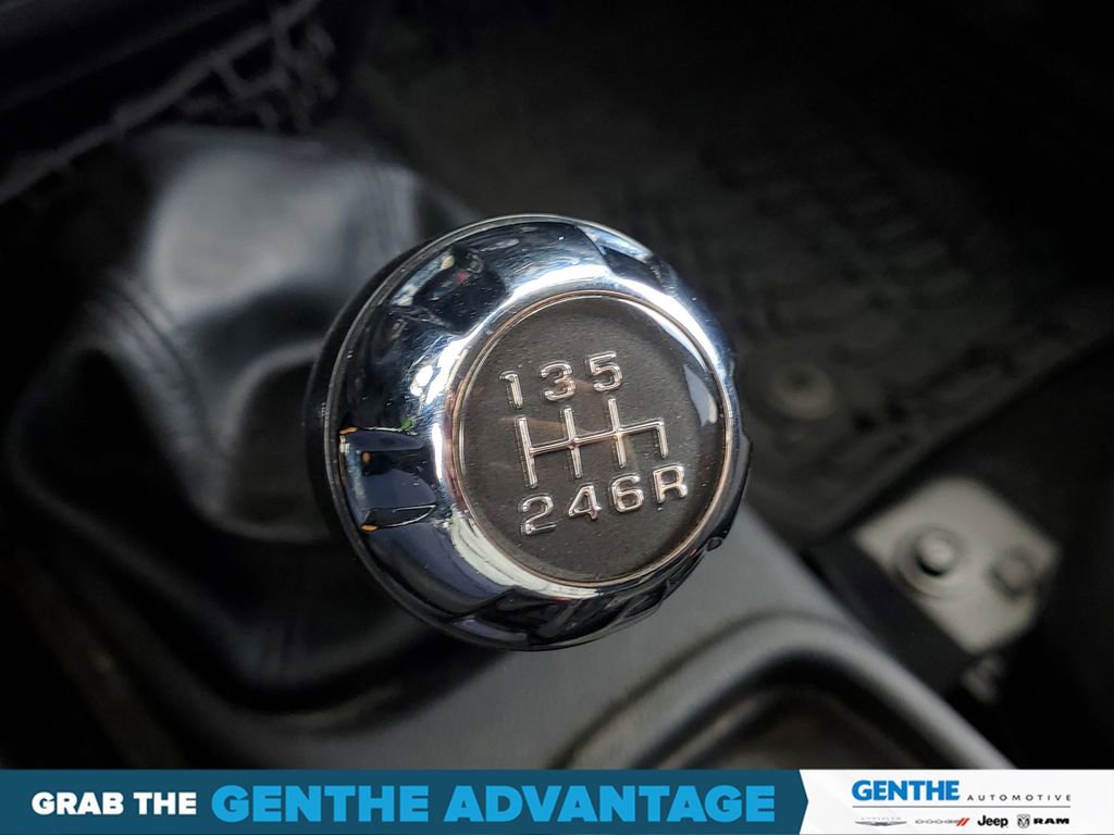 Used 2016 Jeep Wrangler Unlimited Sport AWD/4WD image 17
