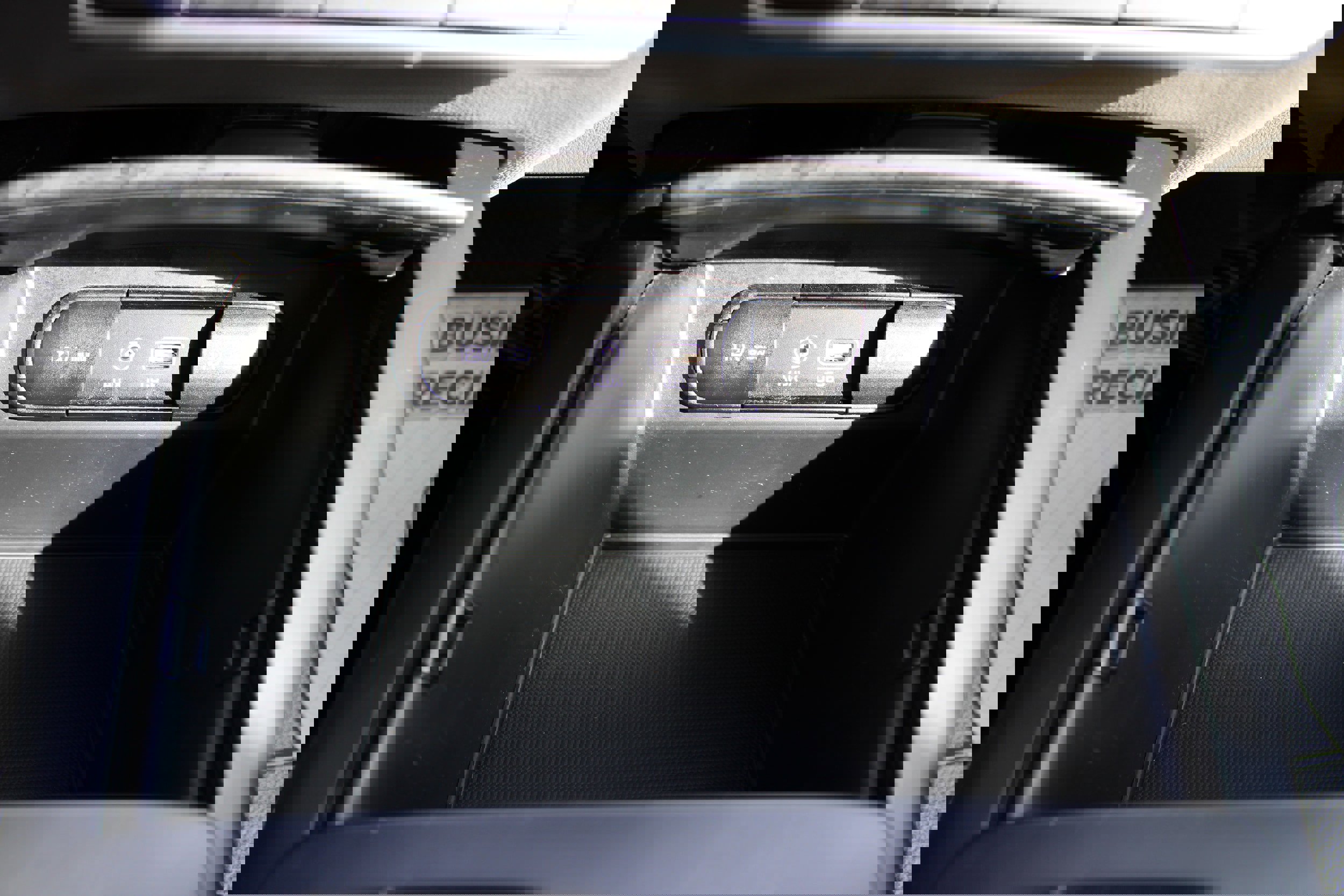 Used 2020 Kia Sorento S image 25