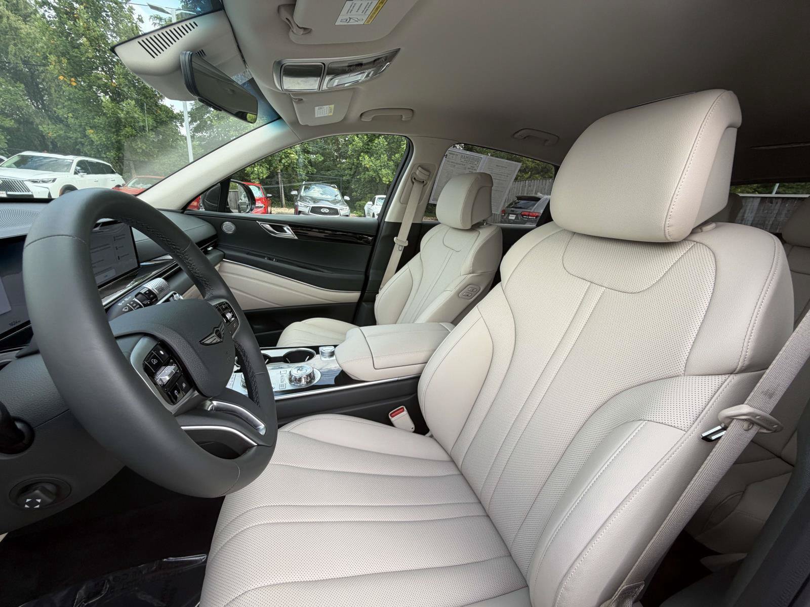 Used 2026 Genesis GV80 2.5T RWD image 8