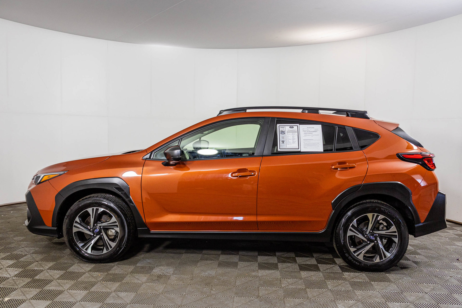 Used 2025 Subaru Crosstrek 2.5i Premium AWD/4WD image 17