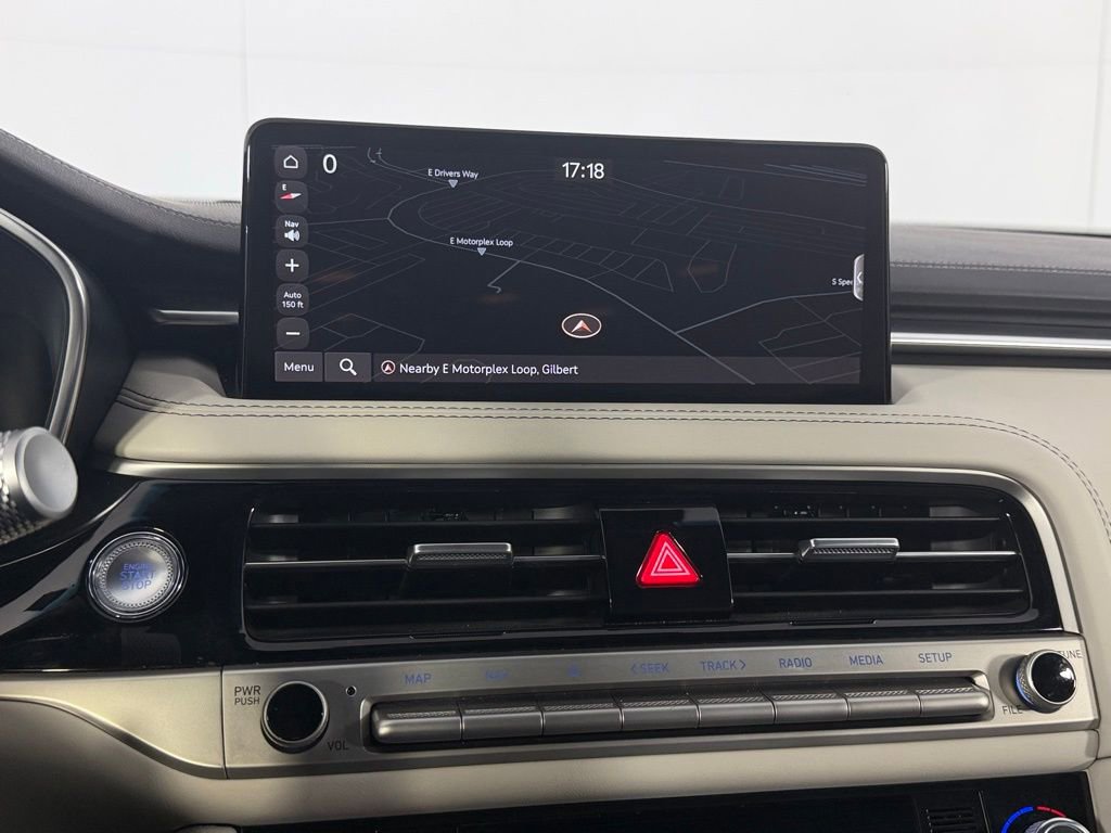 Used 2025 Genesis G70 2.5T image 17