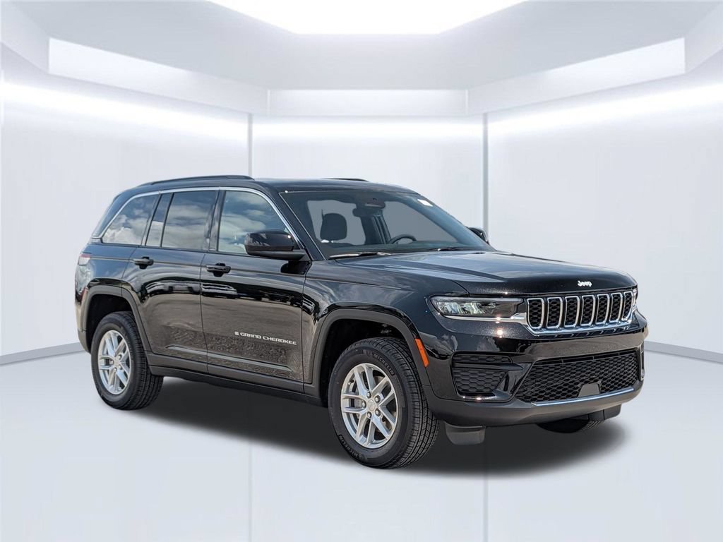 New 2026 Jeep Grand Cherokee Laredo X RWD image 8