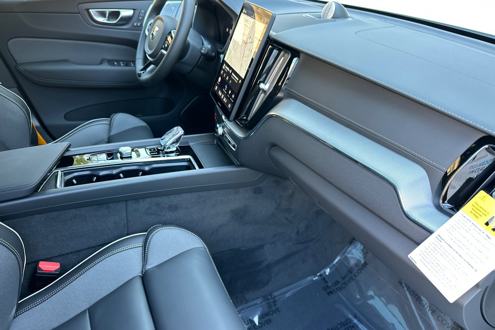 New 2026 Volvo XC60 T8 Polestar AWD/4WD image 12