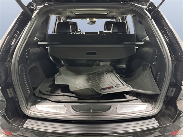 Used 2020 Jeep Grand Cherokee SRT image 11