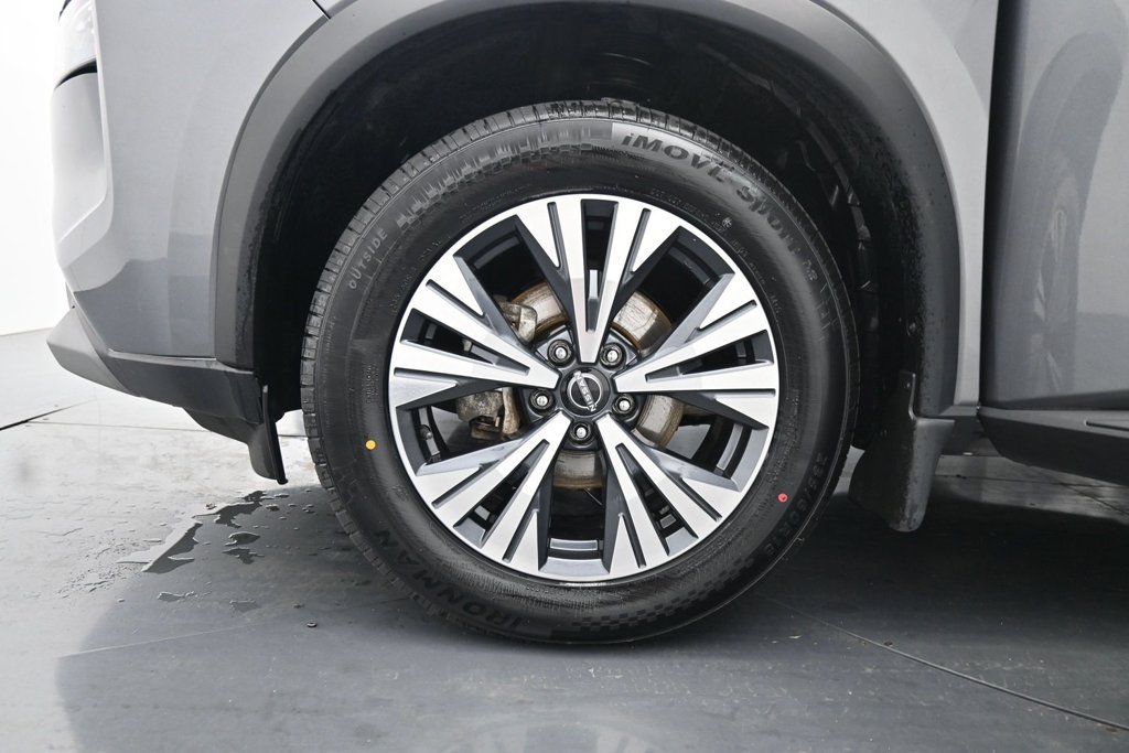 Used 2023 Nissan Rogue SV AWD/4WD image 23