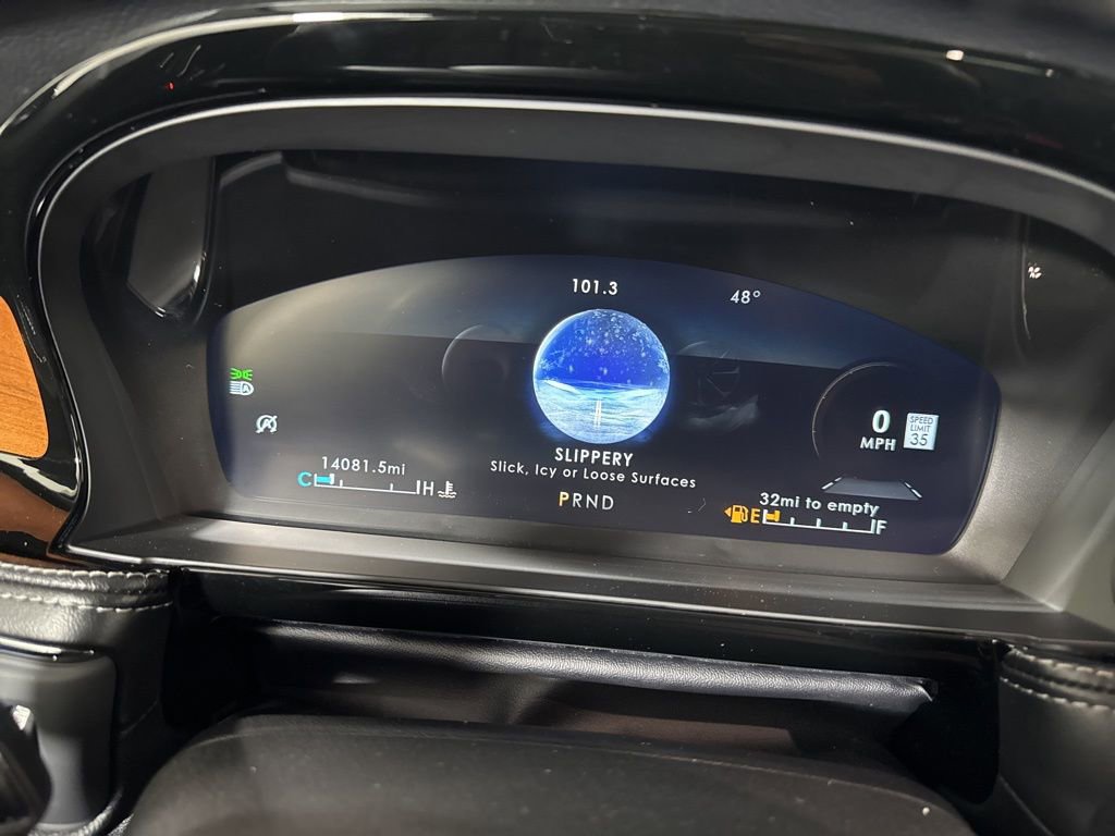 Certified 2022 Lincoln Corsair Reserve w/ Equipment Group 201A image 36