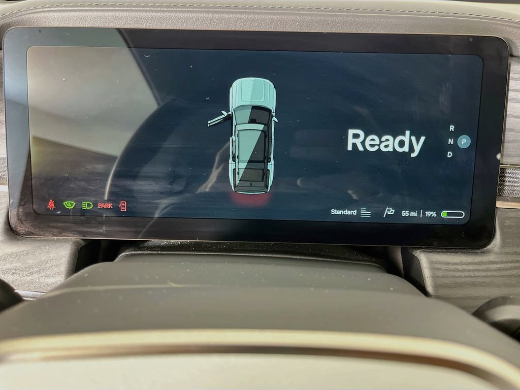 Used 2024 Rivian R1S Adventure AWD/4WD image 17