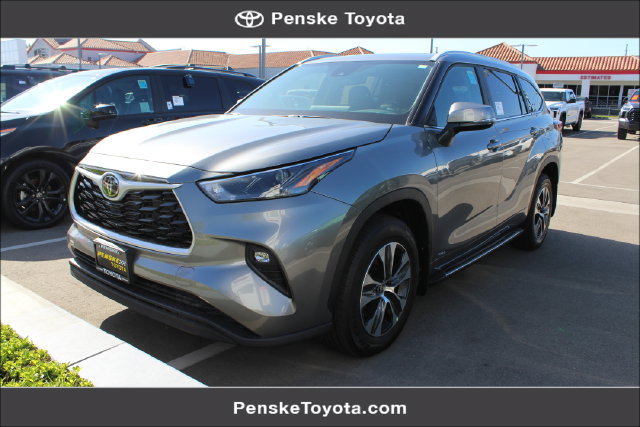 New 2026 Toyota Highlander XLE AWD/4WD image 1
