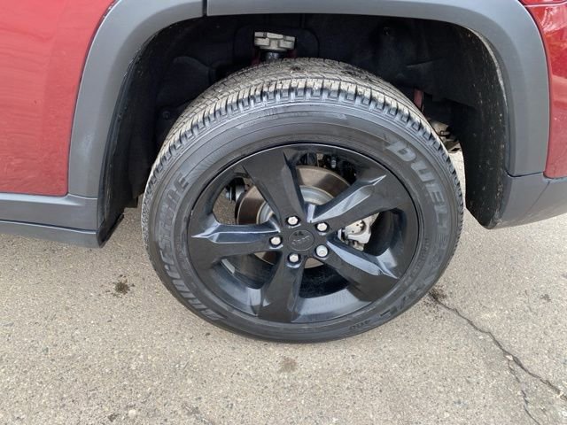 Used 2024 Jeep Grand Cherokee Altitude image 12