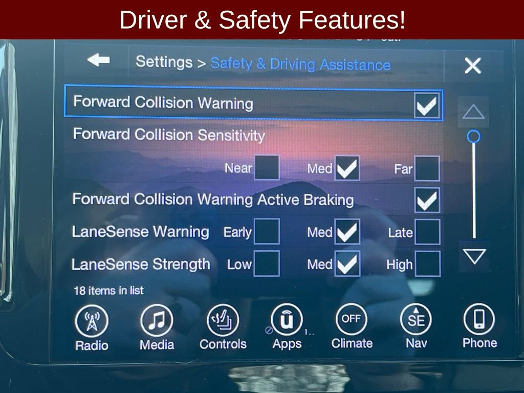 Used 2017 Chrysler Pacifica Limited w/ UConnect Theater Package image 7