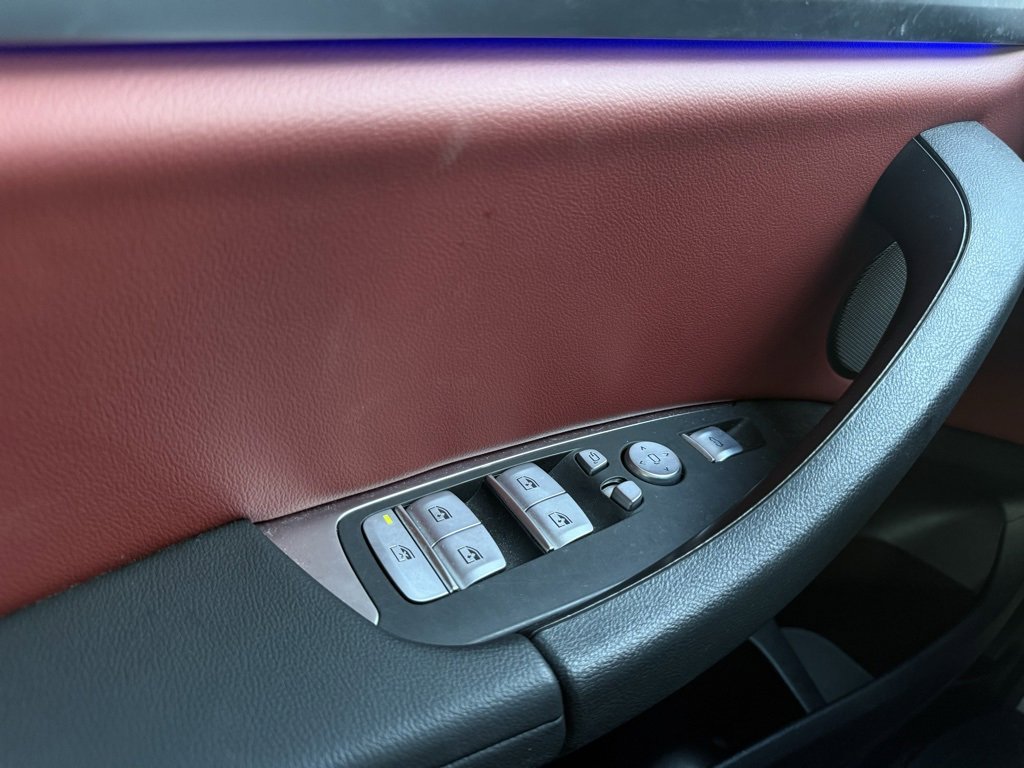 Used 2023 BMW X4 xDrive30i w/ M Sport Package image 12