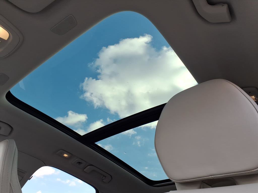 New 2026 Volvo XC60 B5 Ultra w/ Climate Package image 7