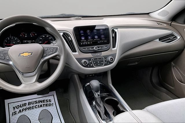 Used 2025 Chevrolet Malibu LT FWD image 6