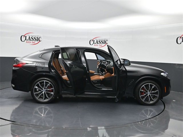 Used 2023 BMW X4 M40i w/ Premium Package image 32