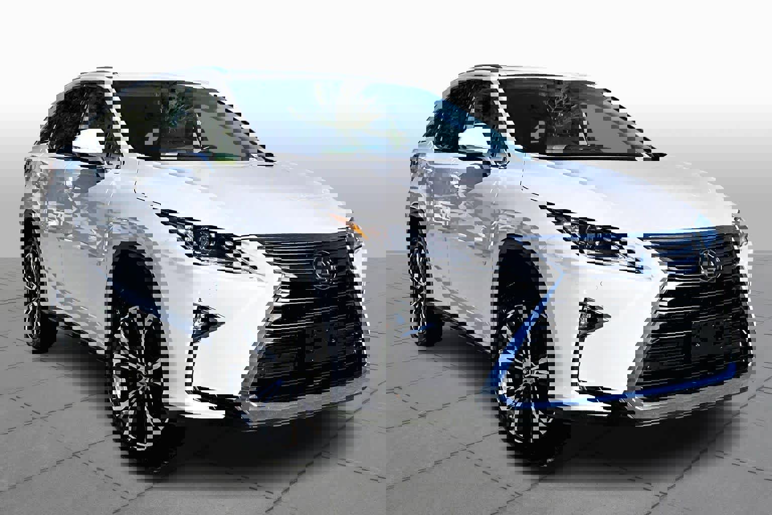 Used 2018 Lexus RX 350 AWD w/ Premium Package image 3