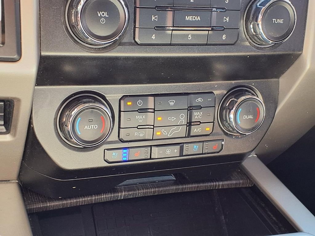 Used 2020 Ford F250 Lariat w/ Lariat Ultimate Package image 13