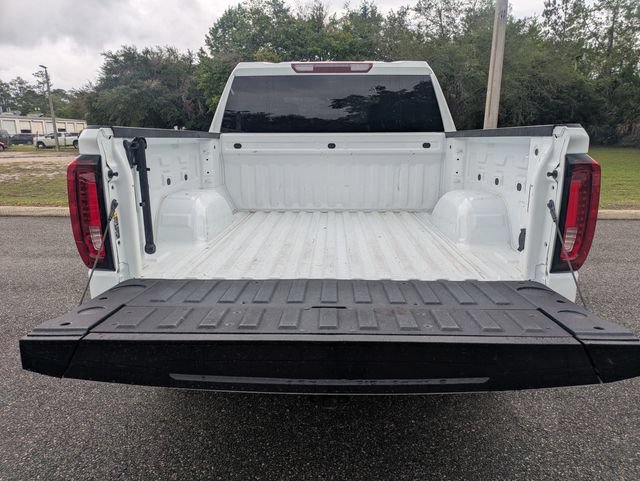 Used 2025 GMC Sierra 1500 SLT AWD/4WD image 12