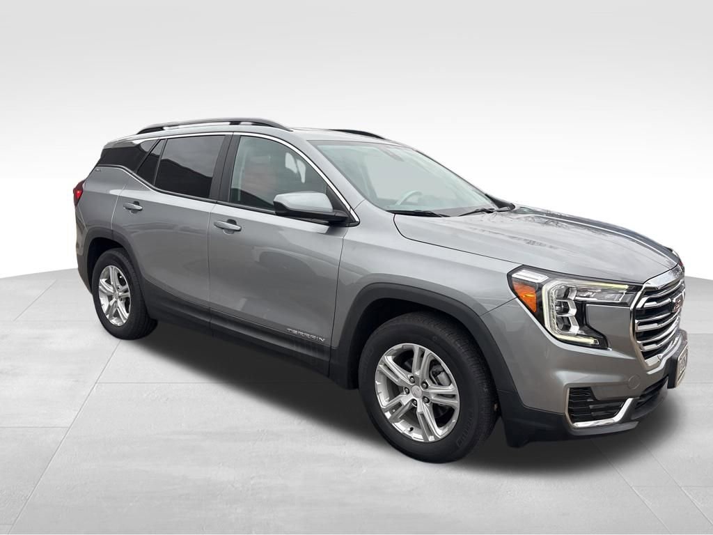 Used 2023 GMC Terrain SLE w/ Driver Convenience Package image 15
