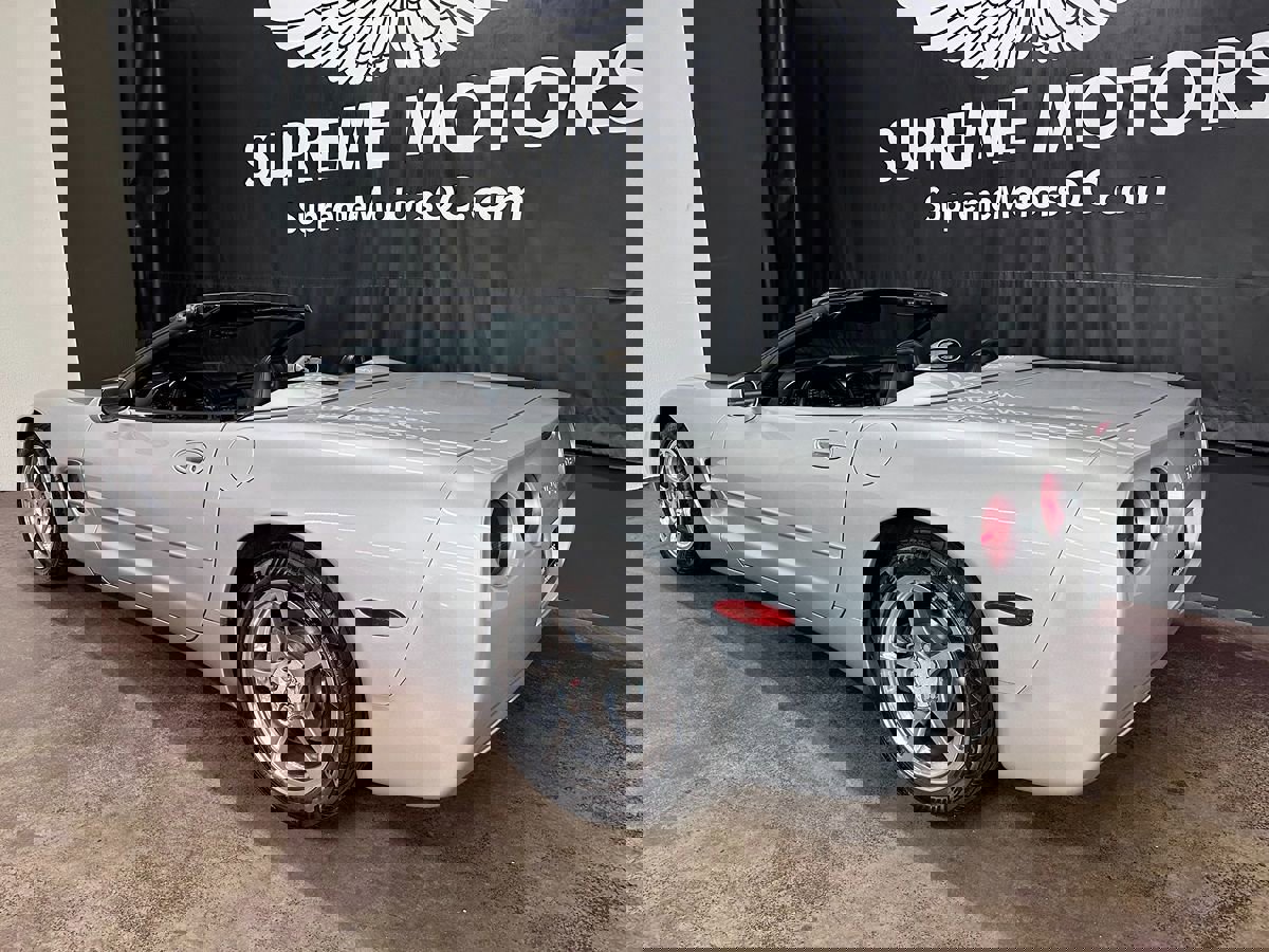 Used 2001 Chevrolet Corvette Convertible w/ Preferred Equipment Group2 image 8