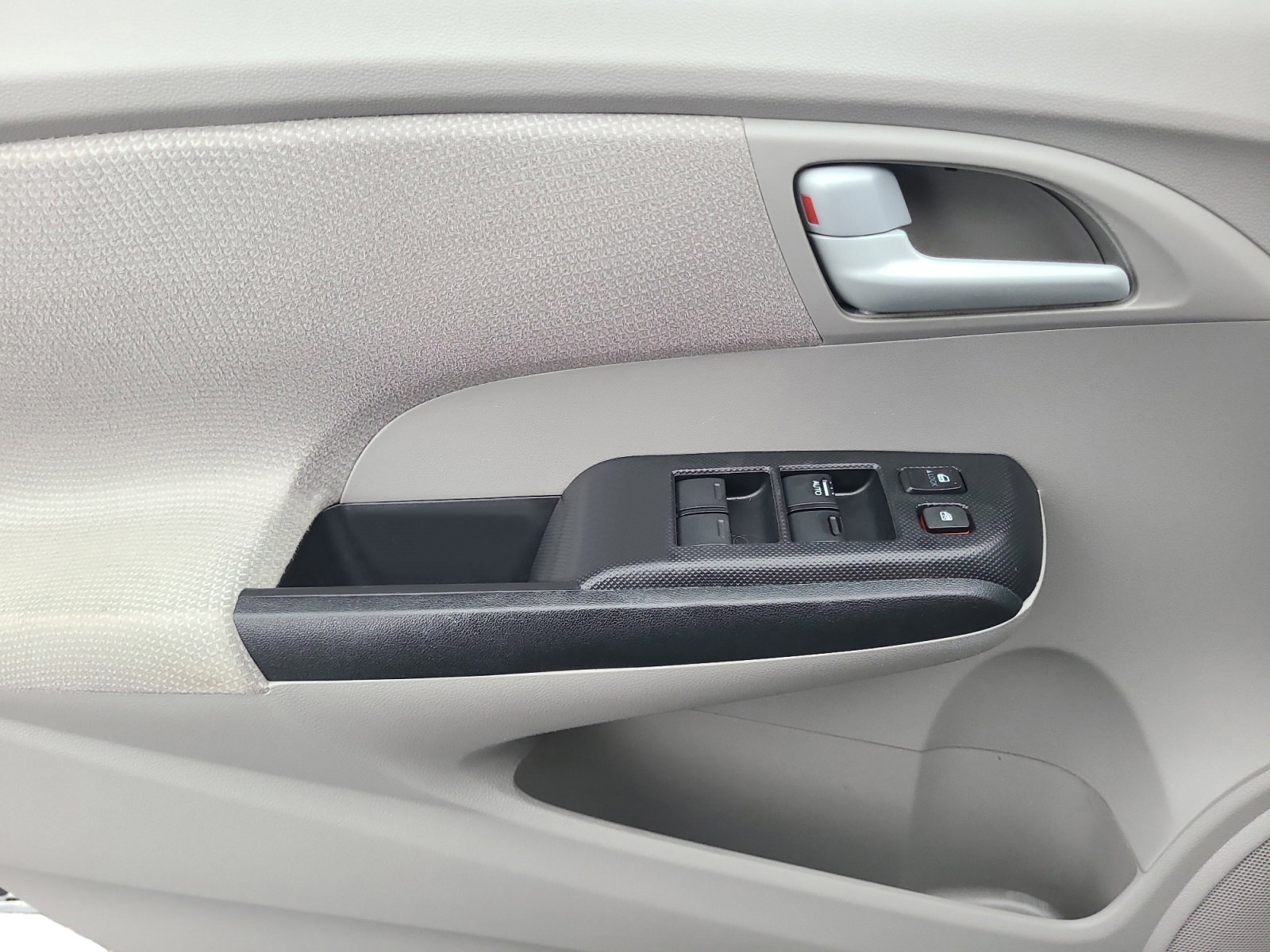 Used 2013 Honda Insight LX image 10