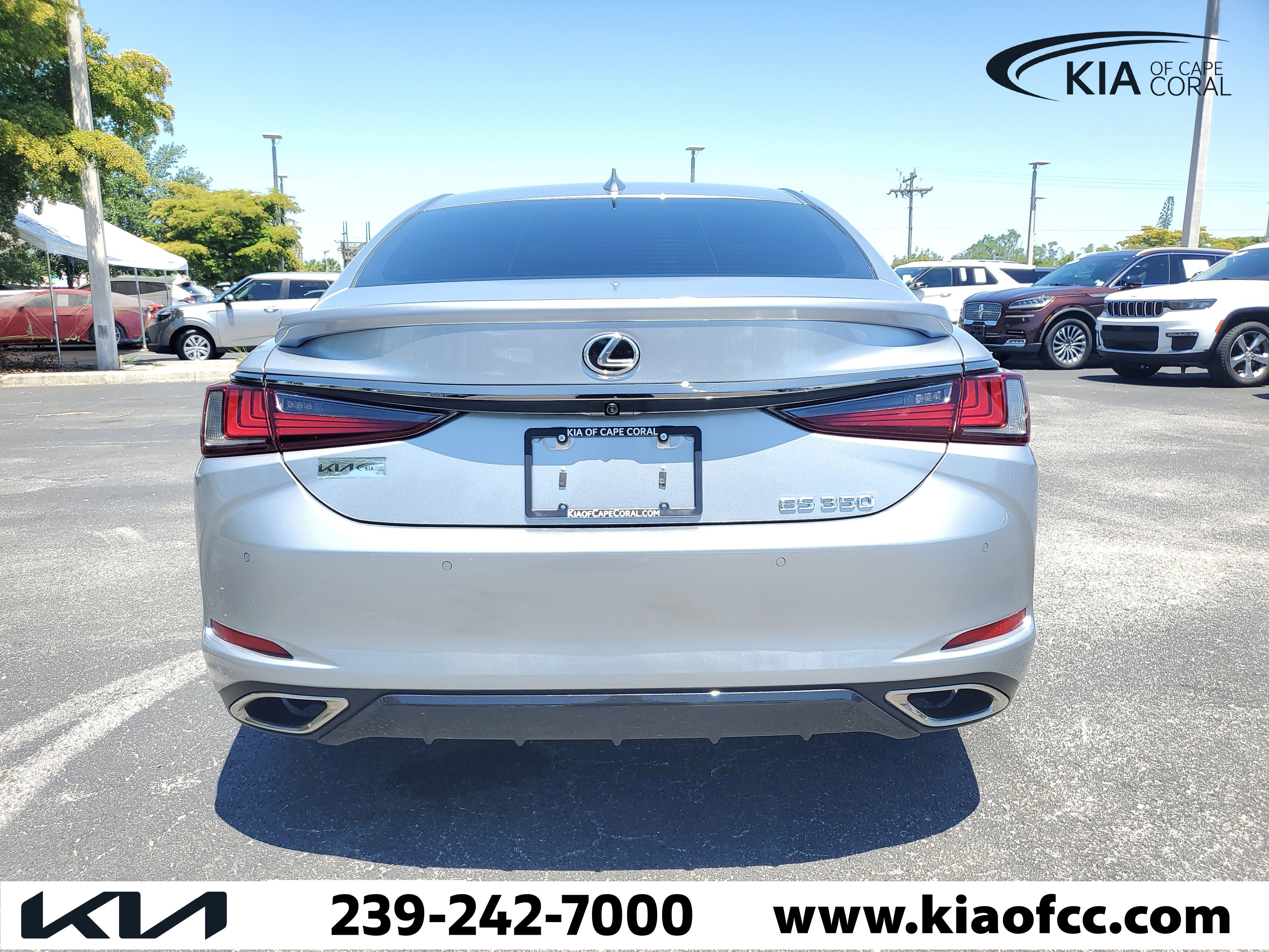 Used 2023 Lexus ES 350 F Sport w/ Accessory Package (Z2) FWD image 5