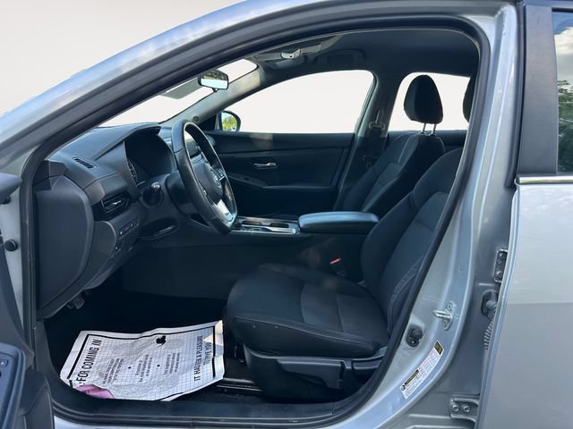 Used 2023 Nissan Sentra SV w/ All-Weather Package FWD image 9