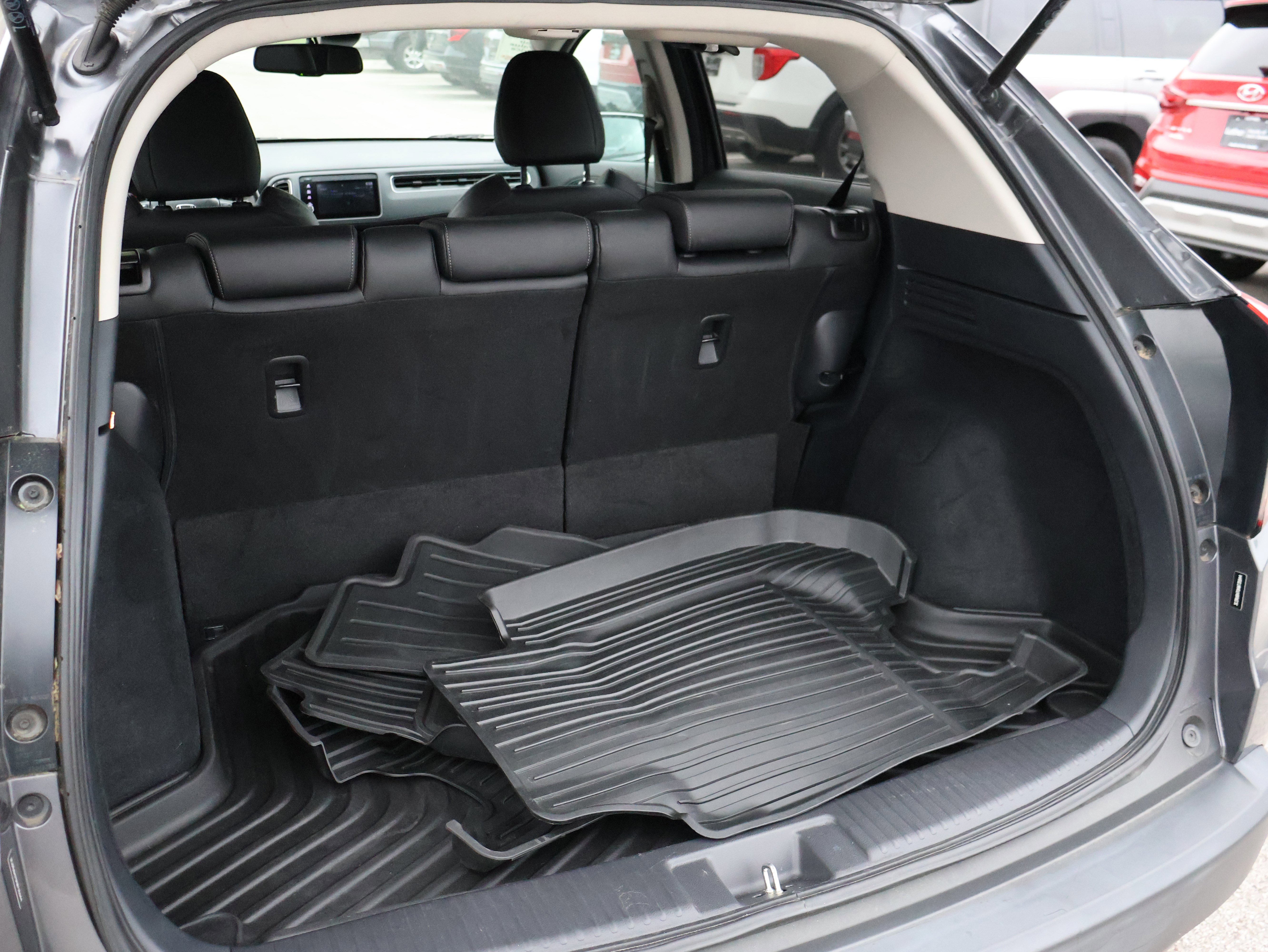 Used 2019 Honda HR-V EX-L image 16