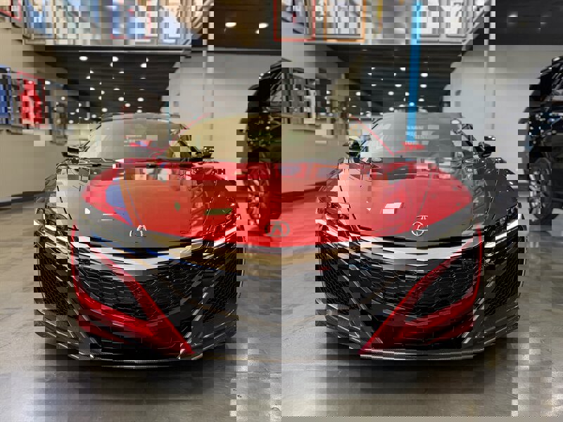 Used 2017 Acura NSX image 2