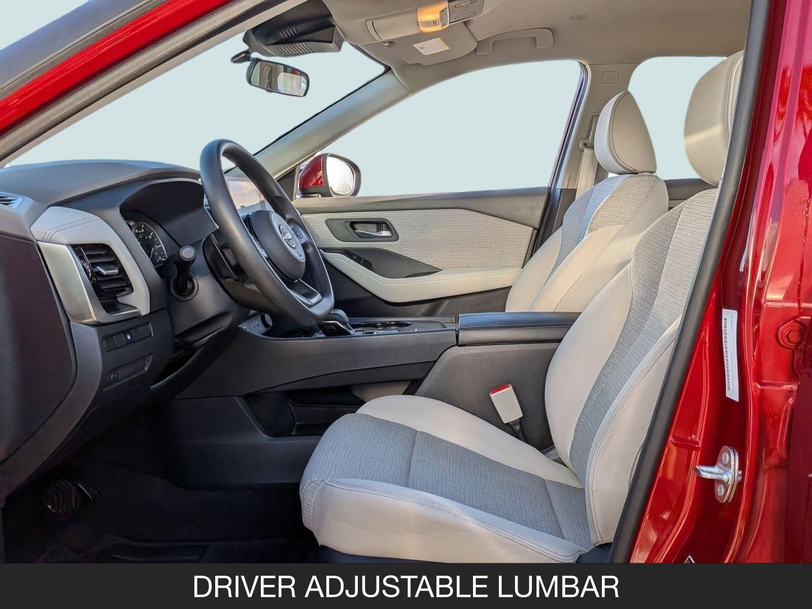 Used 2023 Nissan Rogue SV image 16