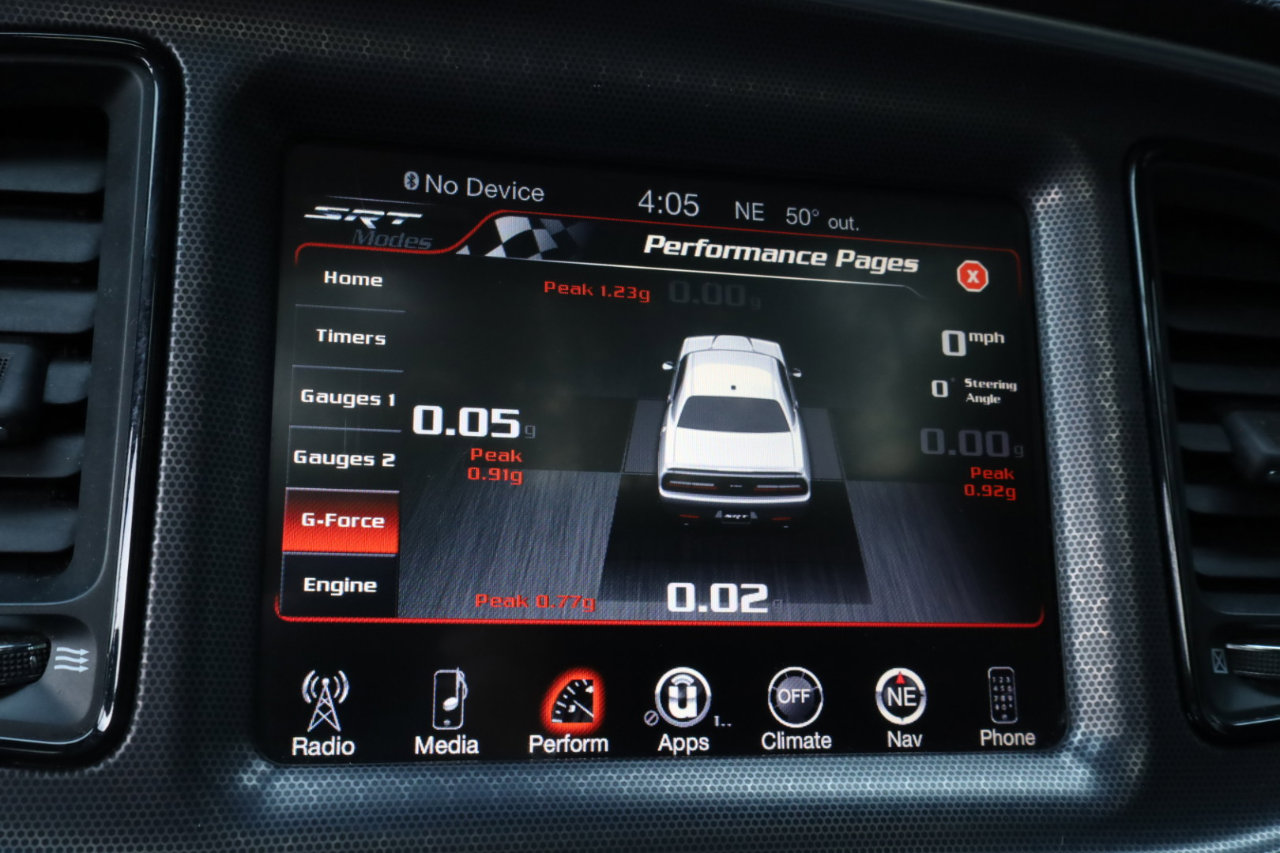 Used 2016 Dodge Challenger SRT w/ Technology Group image 44