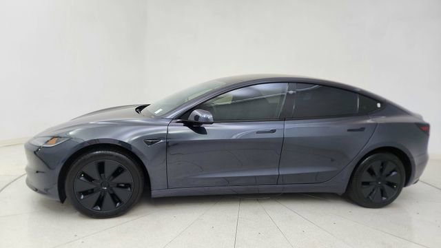 Used 2025 Tesla Model 3 Long Range image 3