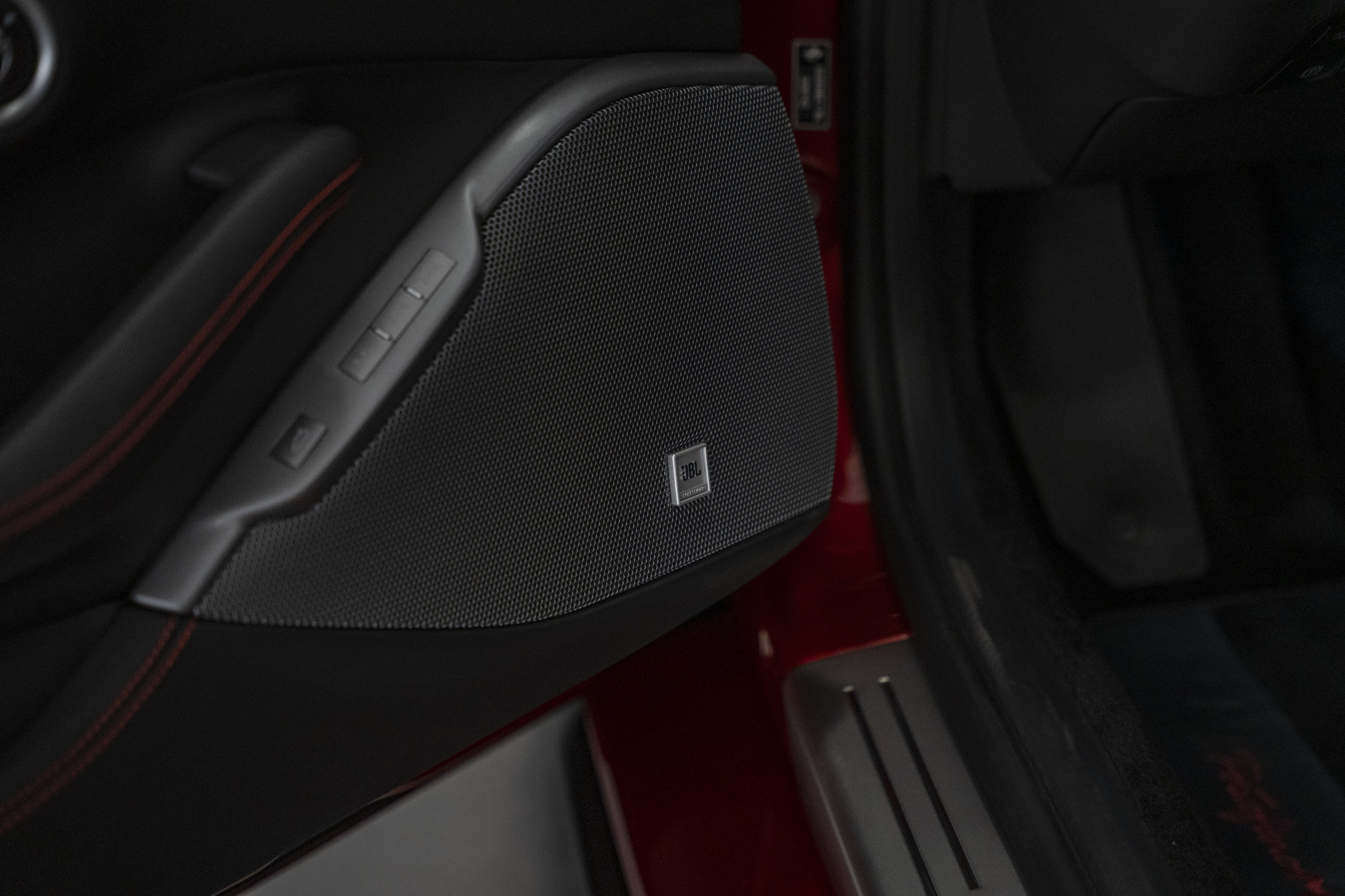 Certified 2023 Ferrari Portofino M image 29