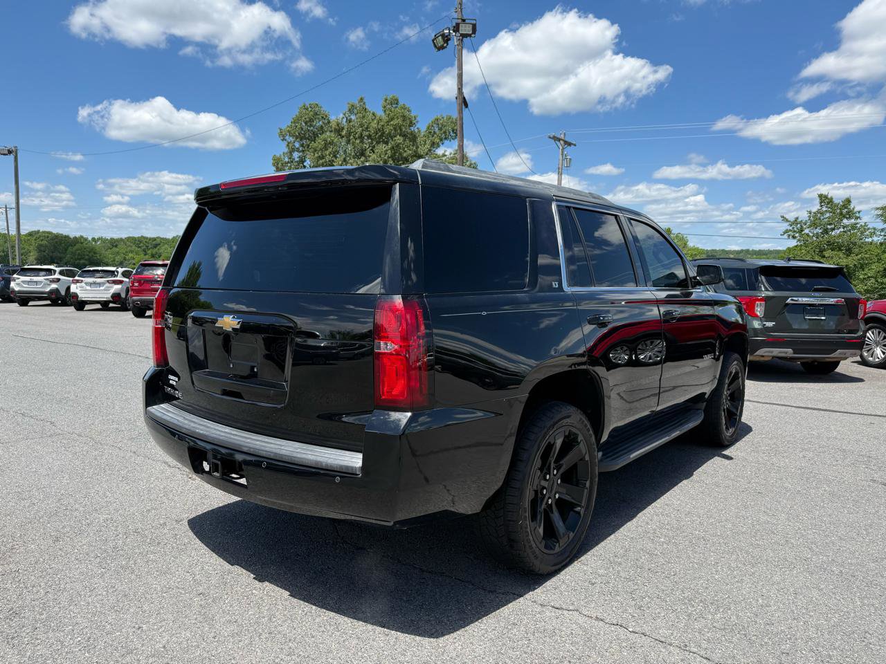 Used 2015 Chevrolet Tahoe LT w/ Luxury Package RWD image 6