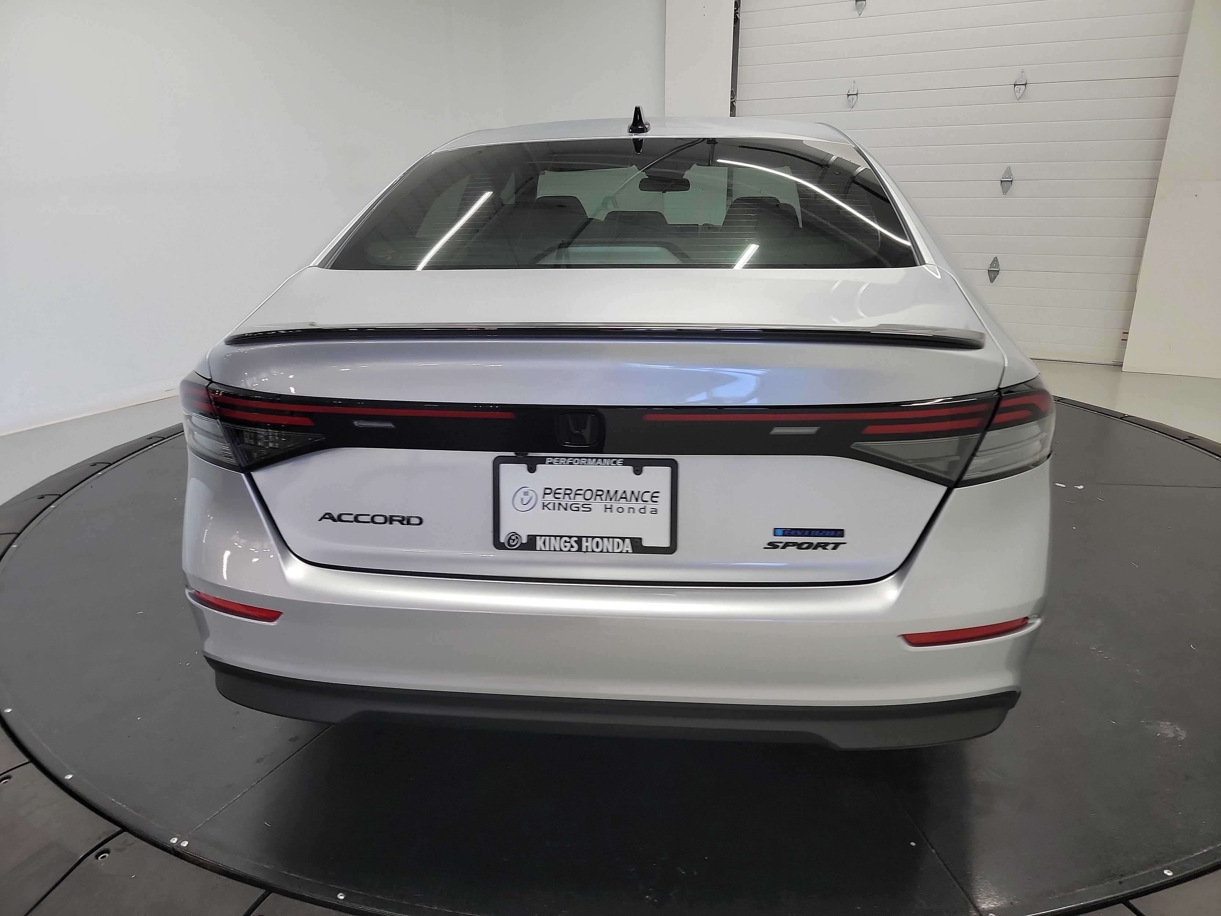 Used 2025 Honda Accord Sport image 8